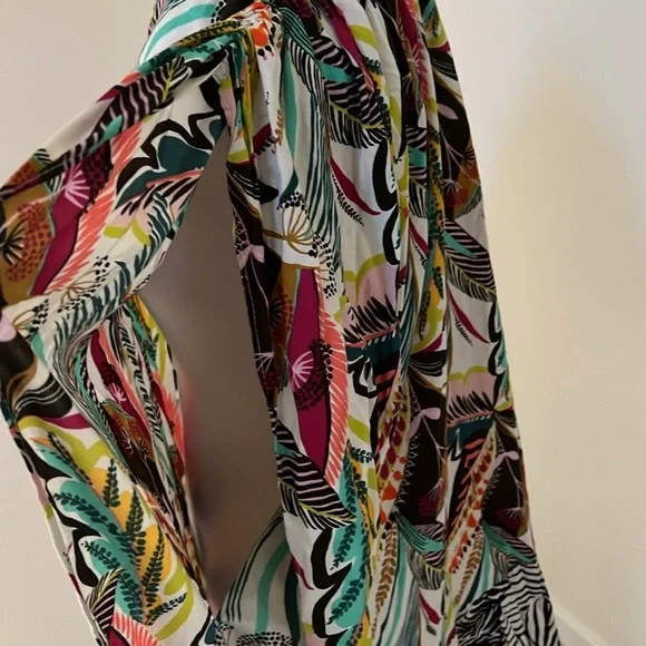 New! Anna and Ava OS printed multi duster/Cover up.